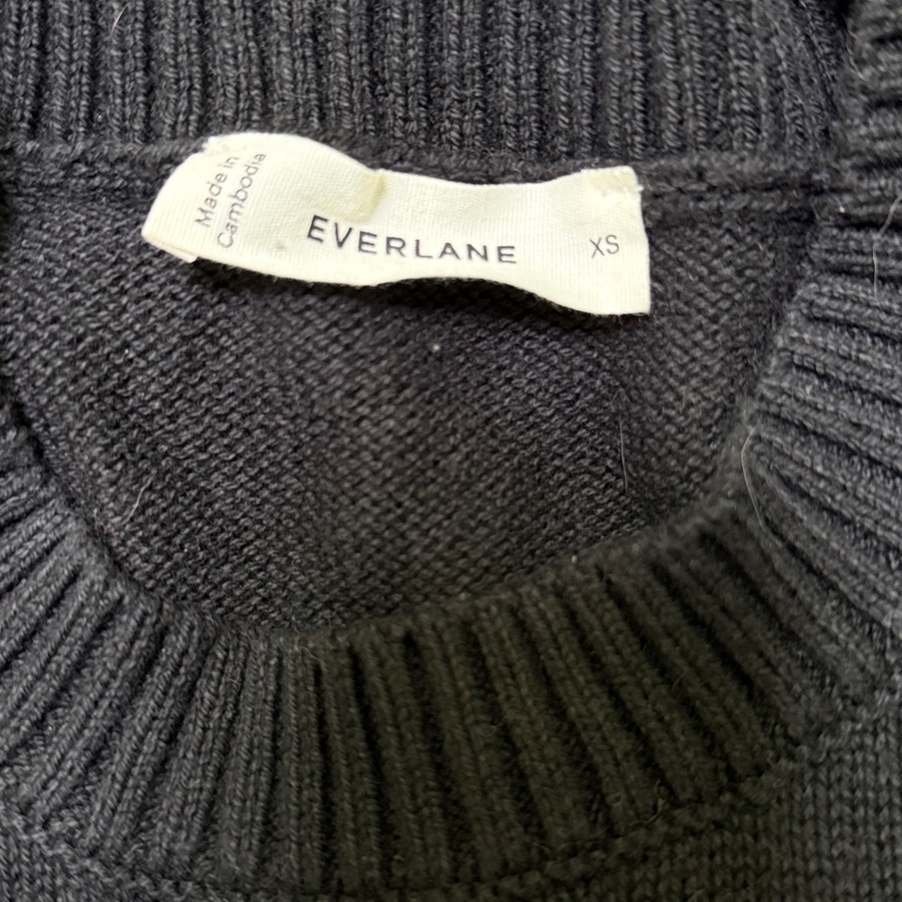 Everlane women’s XS Navy and White Striped Crewneck Sweater like new w/o tags - Picture 2 of 4